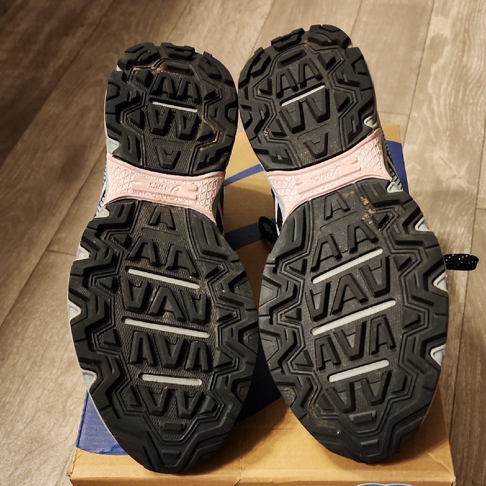 ASICS Women's Gel-Venture 8 Teal and Pink Athletic Shoes - Picture 4 of 4